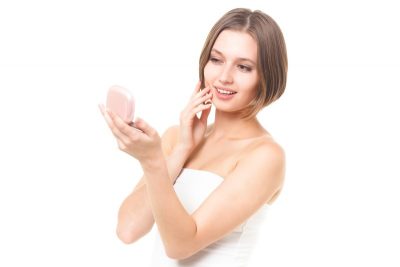 眉毛の剃り方!初心者女性のおすすめの方法はコレ!剃り残しをなくす方法は?