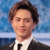 登坂広臣